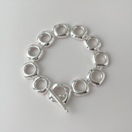 Bracciale con maglie quadrate in grassetto e fibbia OT