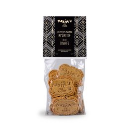 Shortbread crackers flavored with truffle, a savory snack made with high-quality ingredients. The crackers have a distinctive shape and pattern on the surface.