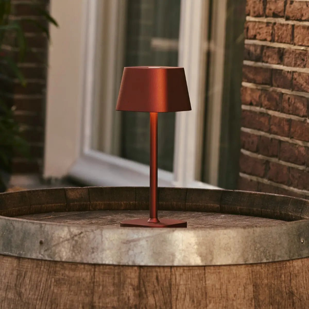 Lampada da tavolo ricaricabile Ava Bronzo