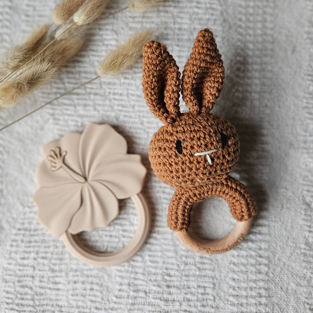 Crochet rattling rattle - Handmade from soft cotton | Brown