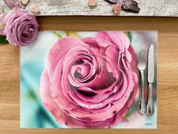 Artipics Dækkeservietter Pink Rose 4 stk Dækkeservietter Vaskbare Lavet af plastik hver 42 x 30 cm Dækkeservietter Blomster Borddekoration Til Køkken/Spiseplads/Gæster/Indendørs/Udendørs