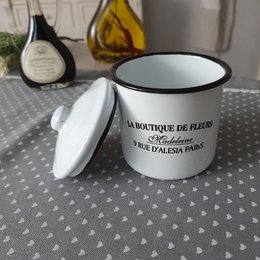 Beh„lter mit Deckel aus Emaille