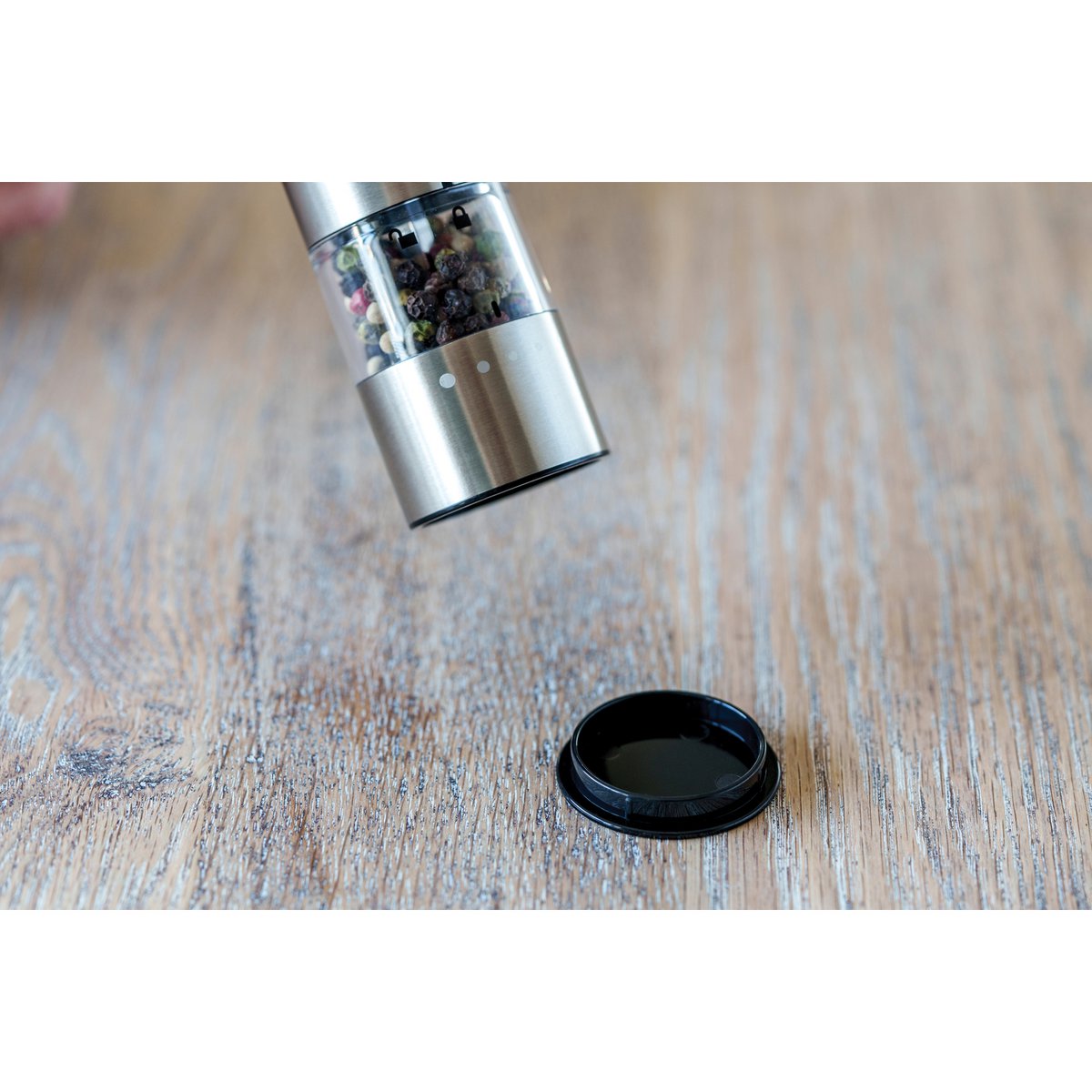 Laguiole Electric Salt and Pepper Mills – Wooden Stand