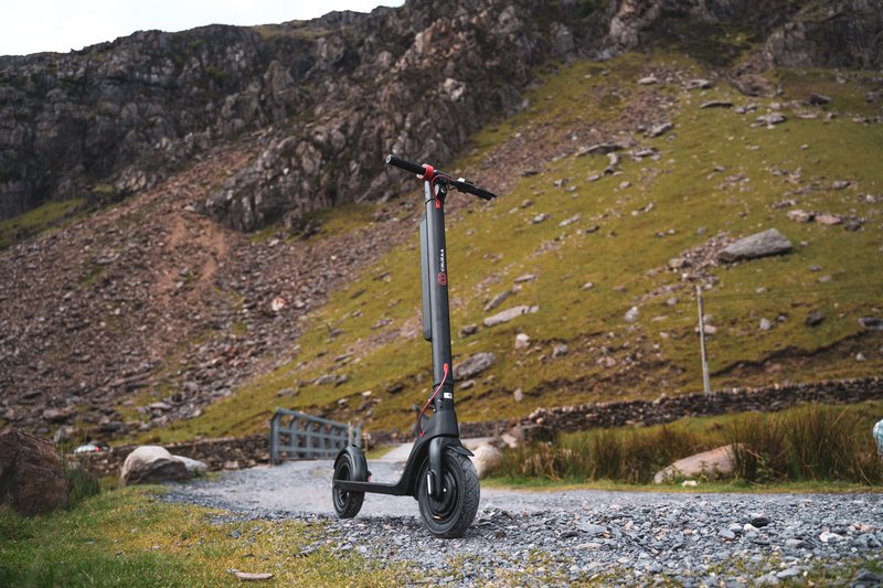 El patinete eléctrico oficial Cruzaa Commuta