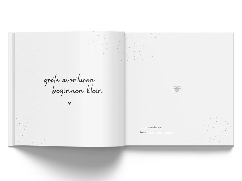 Fyllbooks Babybuch „Mein erstes Jahr“ – Leinen Taupe