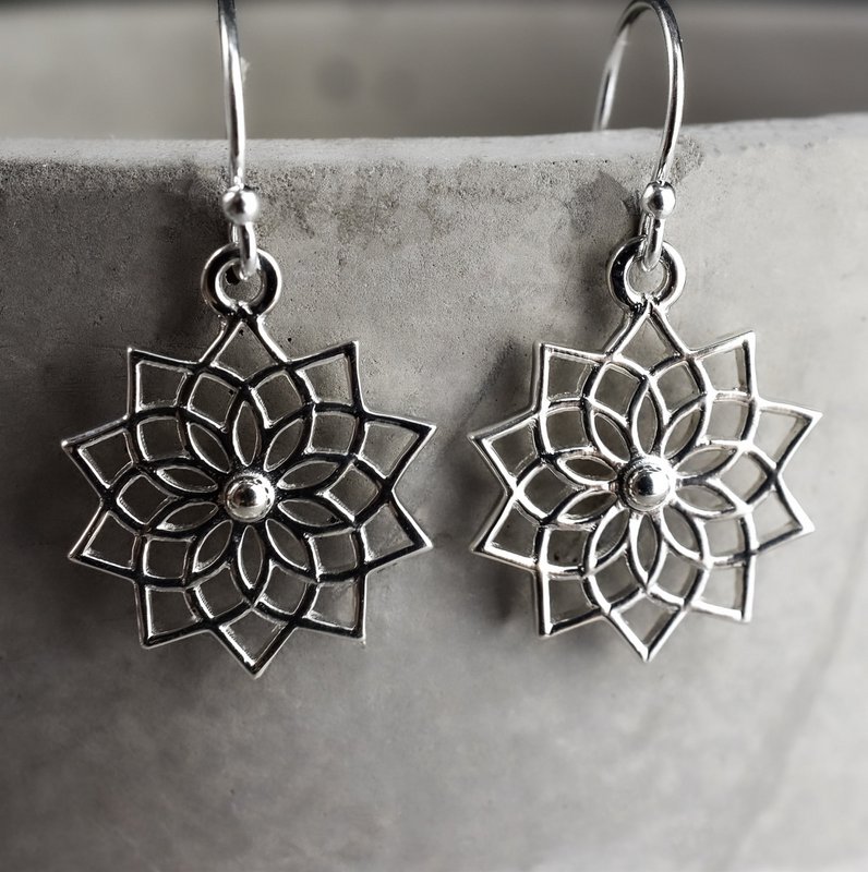 Magische oorbellen van 925 sterling zilver met mandala-motief - hoogwaardig sieraad - OHR925-120