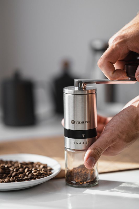 Manuelle Handkaffeemühle mit Keramik-Mahlwerk