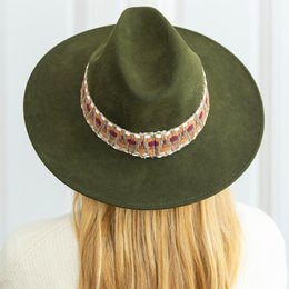 CAPPELLO A TENDA LARGA - treccia etnica