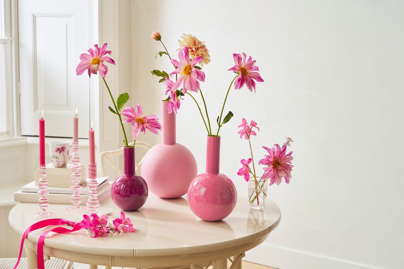 Vase Metal Small Bright Pink 15x26cm
