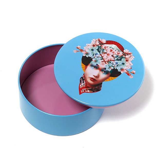 Miss Fuji round metal tin box
