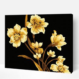 Flores Doradas