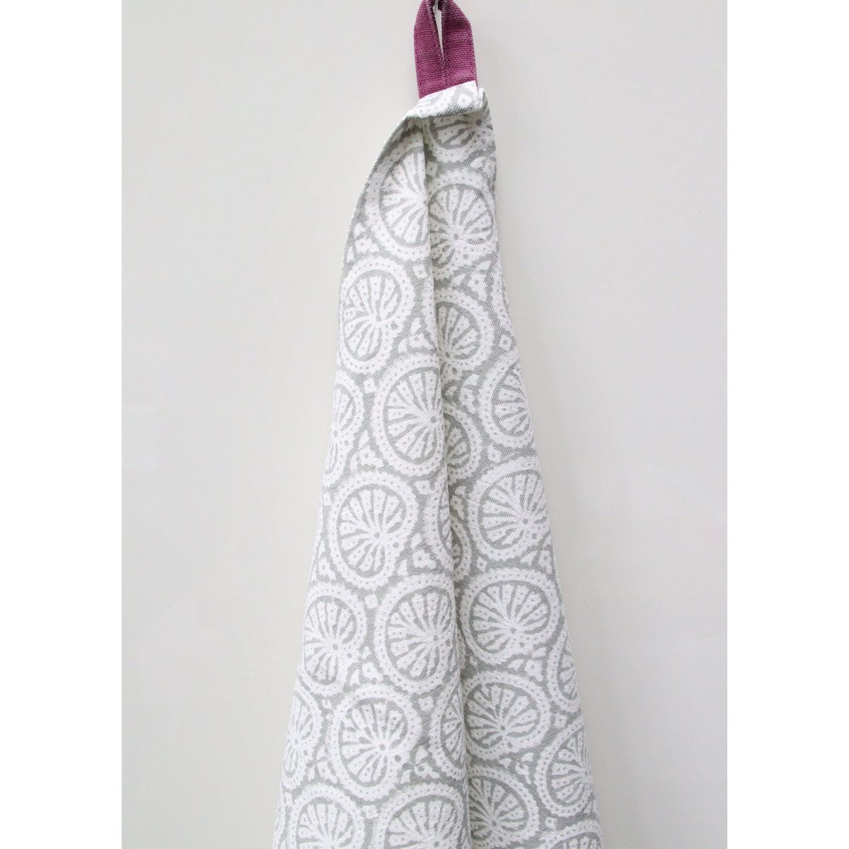 Tea towel | Seasashell Gray