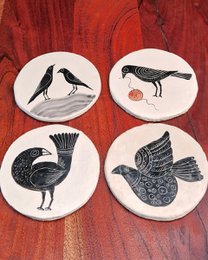 Met de hand beschilderde onderzetters van papier-maché-Vogel
