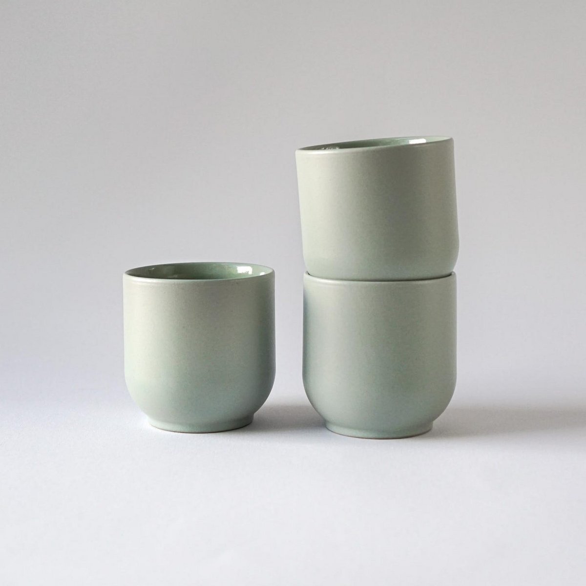 Hollyhock mug - sage green - 200 ml