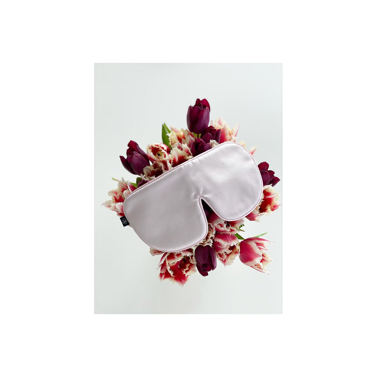 Kostbaar roze zijden slaapmasker