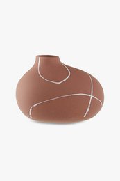 Handmade vase Iris from Portuguese ceramic terracotta 20 x 13 x 14.5 cm