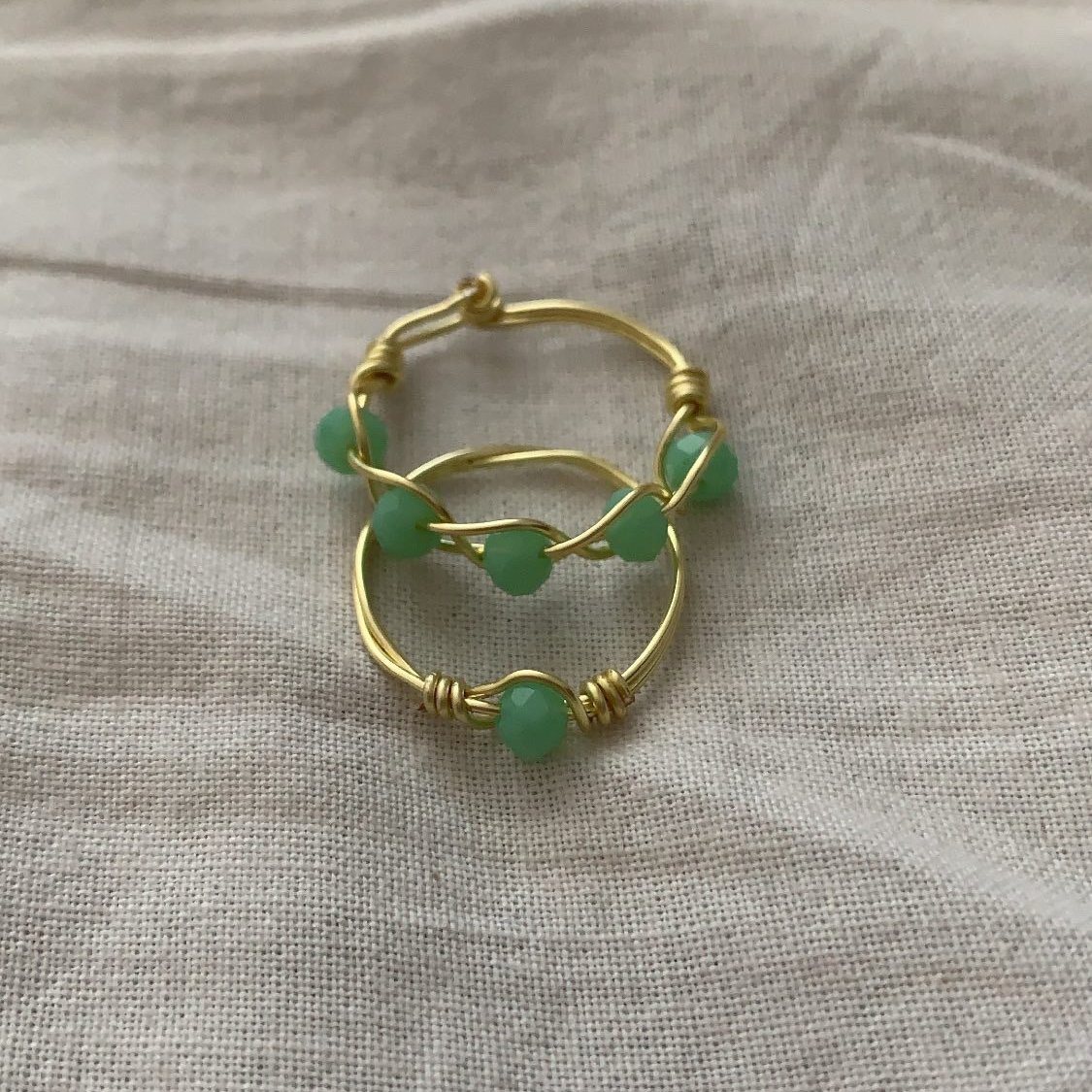 MYNTEKRYSTAL. ring