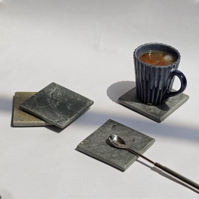 Untersetzer | Gemeißelter Schiefer 4er-Set | 10x10cm