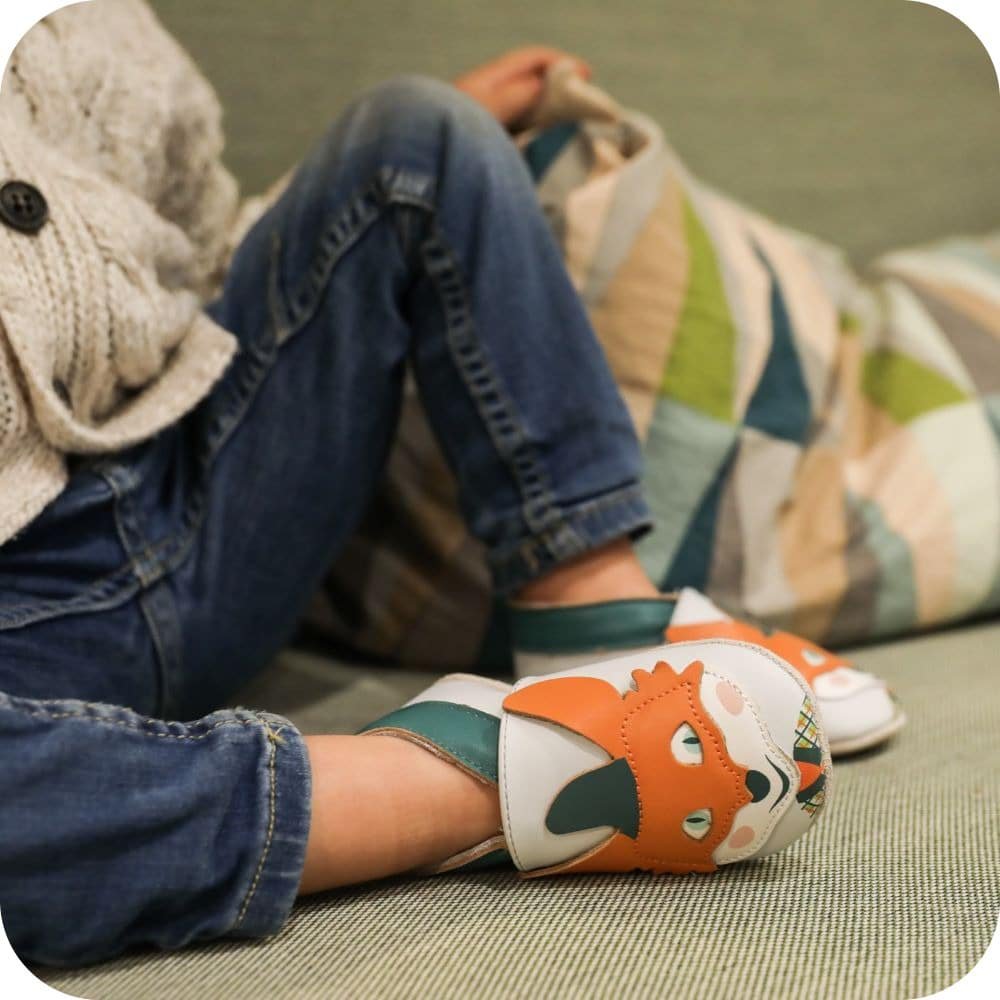 Pantuflas de bebé de piel suave Robin Hood Fox