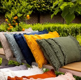 Dutch Decor FARA - Cushion cotton 40x60 cm Chive - green