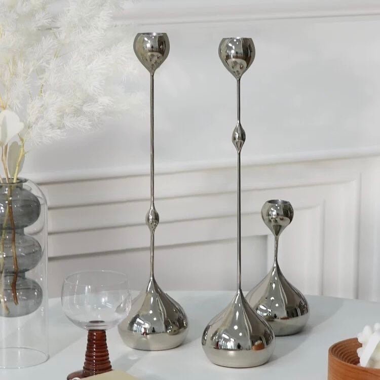 Ensemble de 3 chandeliers en fer Olivarez