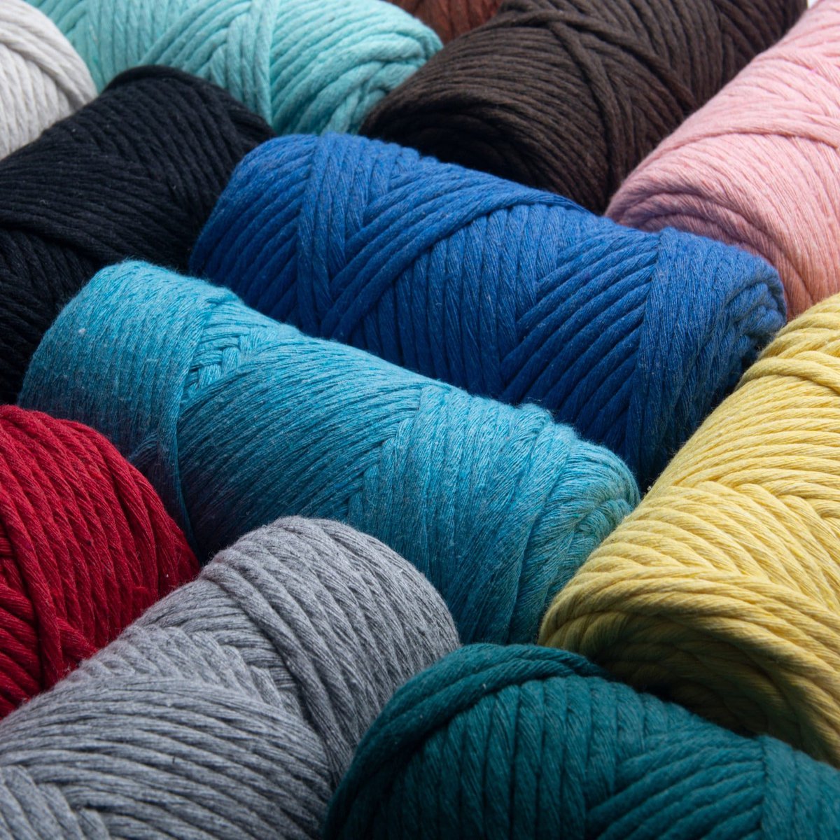 Sensy Premium 3 mm - cordoncino macramè a filo singolo in cotone riciclato al 100%.