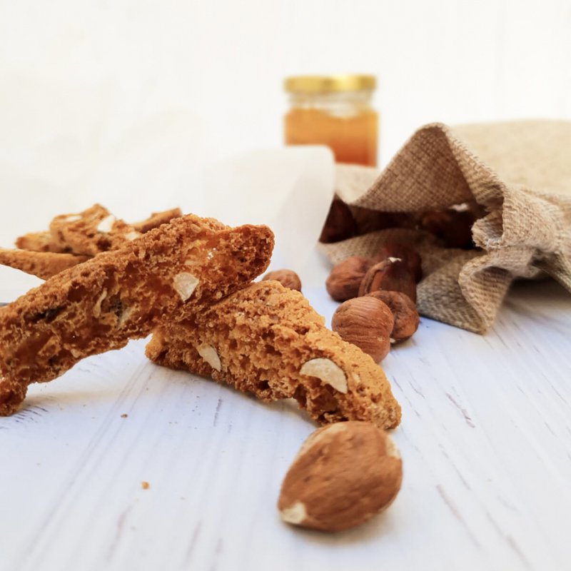 Biscotti - Croccanti - Nocciole e Miele