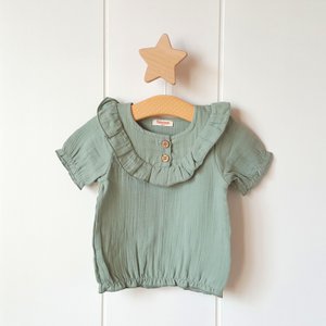 Saliegroen t-shirt voor babymeisjes / 100% biologisch dubbel gaaskatoen