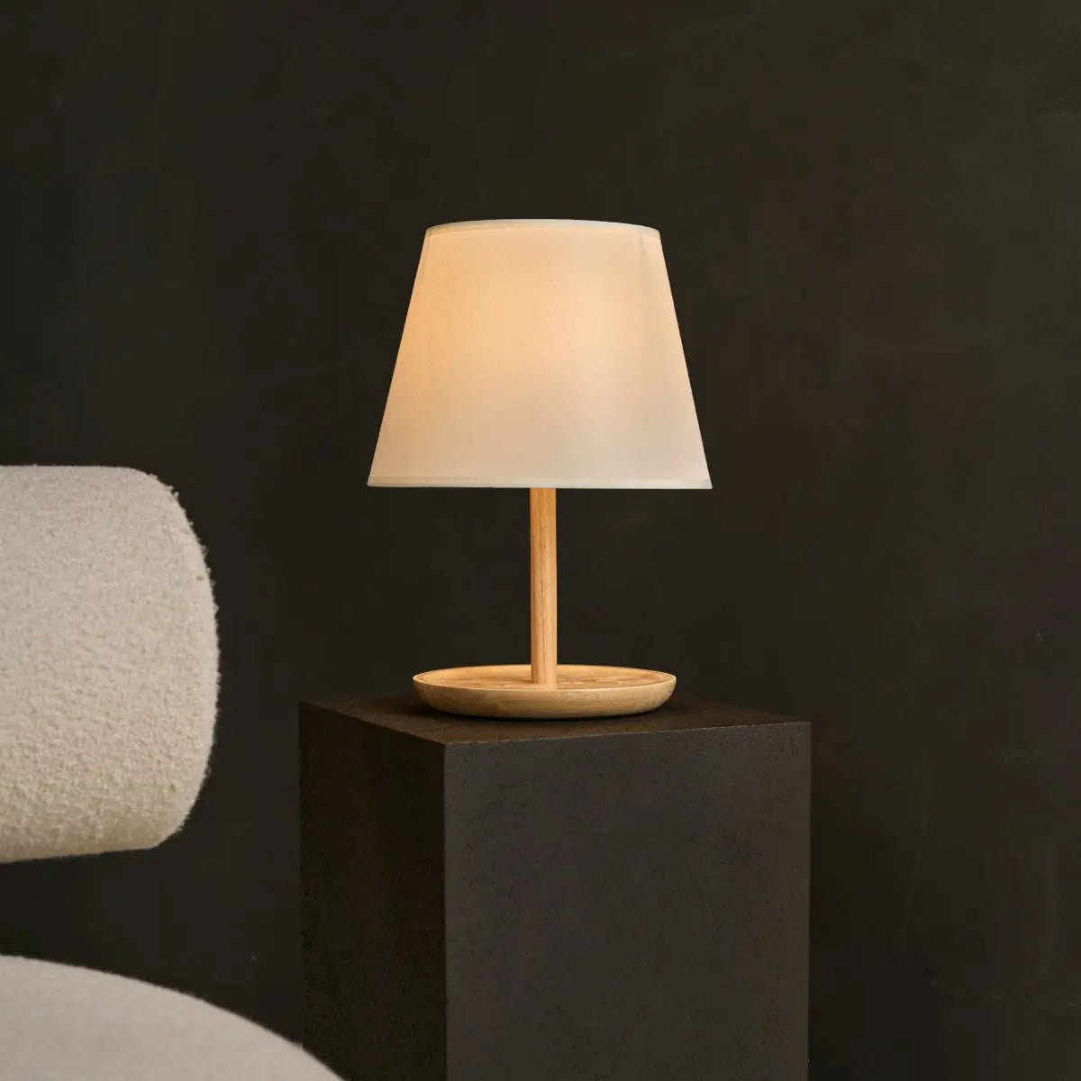 Lampe en bois marron clair Emily