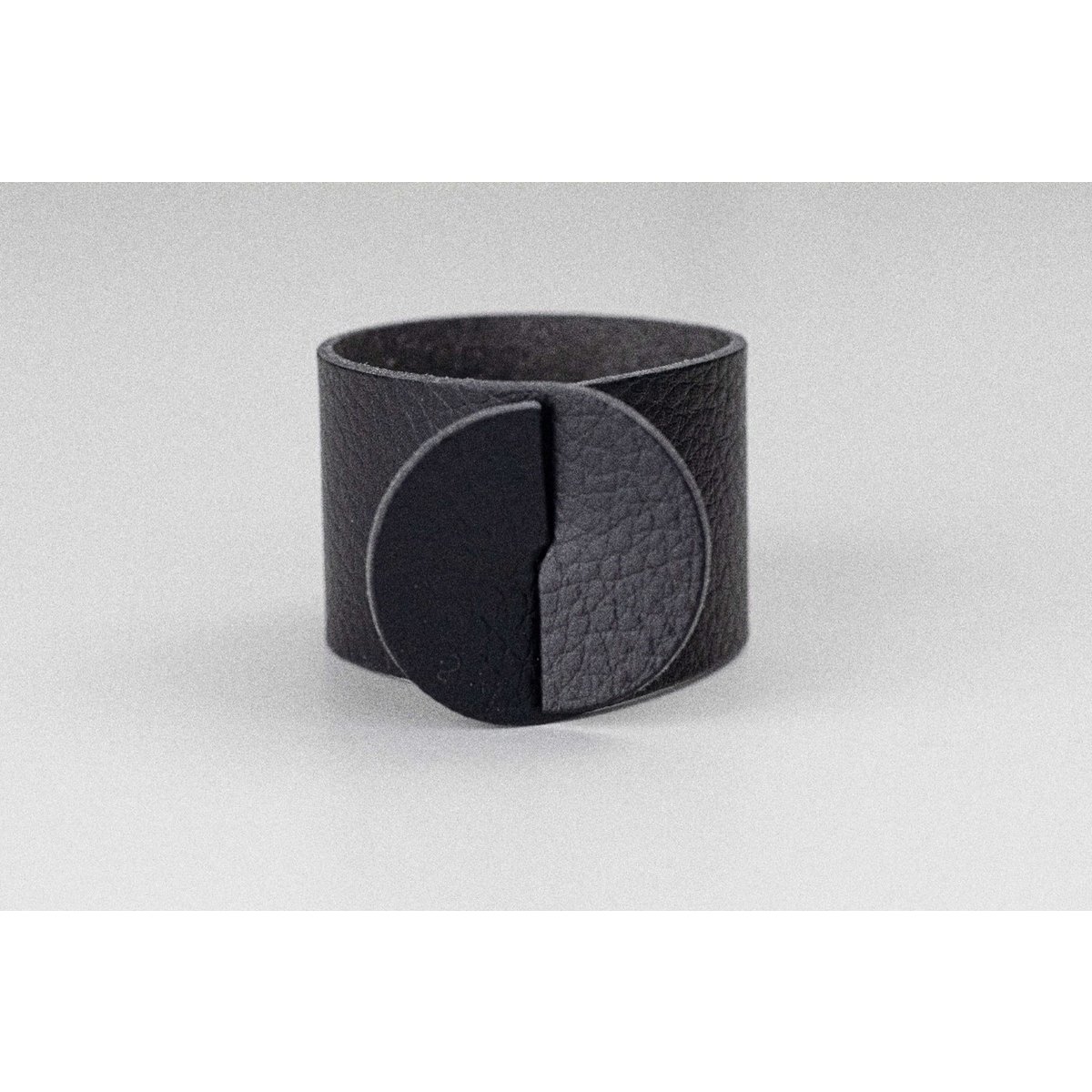 Charcoal 4cm diameter