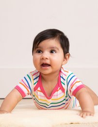 Organic cotton baby gift set with romper, hat and body with pigeon printing