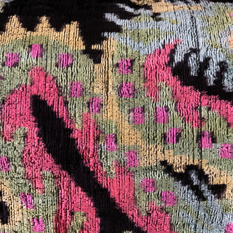 Velvet Ikat Kissing Zyrona 60x40 cm