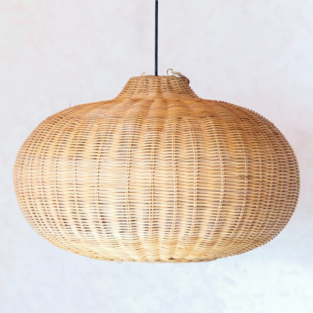 Lámpara de ratán grande - Luz de colgante boho redondo - Lámpara colgante de ratán hecha a mano - Sala de lámpara tejida de fibra natural (Ø 56 cm) Anjani
