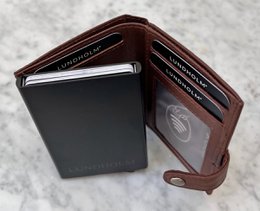 Tarjetero de piel + organizador de llaves marrón — set de regalo para hombre — Lundholm Örebro Safety Wallet