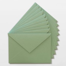 Groene envelop C6 gemaakt van duurzaam papier