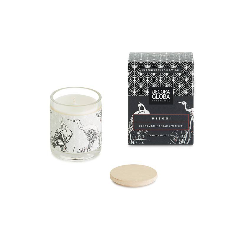 Candela profumata | Ricca fragranza legnosa e delicata speziata | MISOGI | 220gr