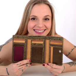 Sunsa Damen Geldbörse. Leder Geldbeutel. Portemonnaie mit RFID Schutz. Brieftasche aus Leder. Große Geldbörse für Frauen mit vielen Kreditkartenfächern- Wallet für Damen, Geschenkidee