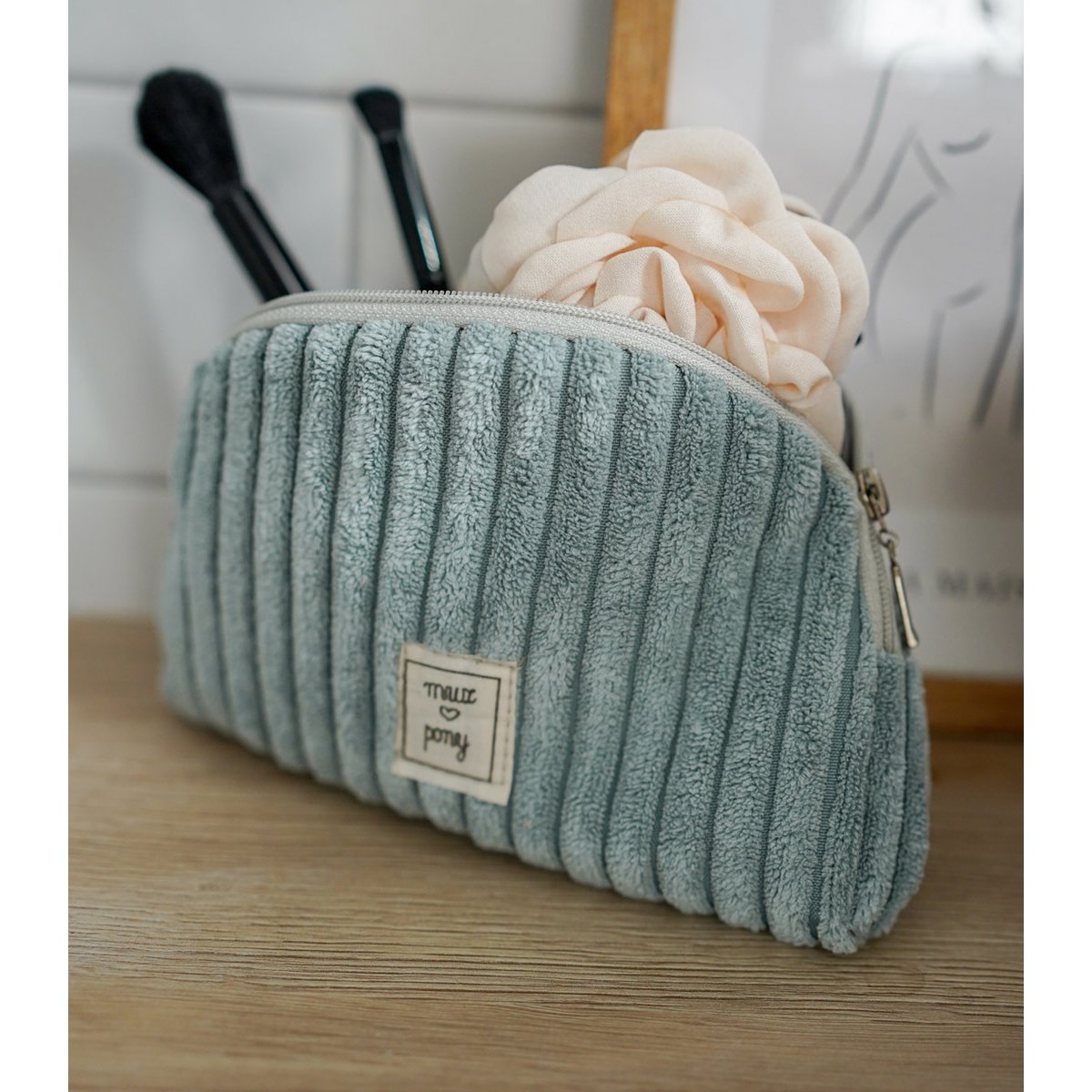 Peppermint - Corduroy toilettas met waterdichte binnenkant