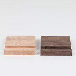 Supporto per mobile o tablet in legno massello