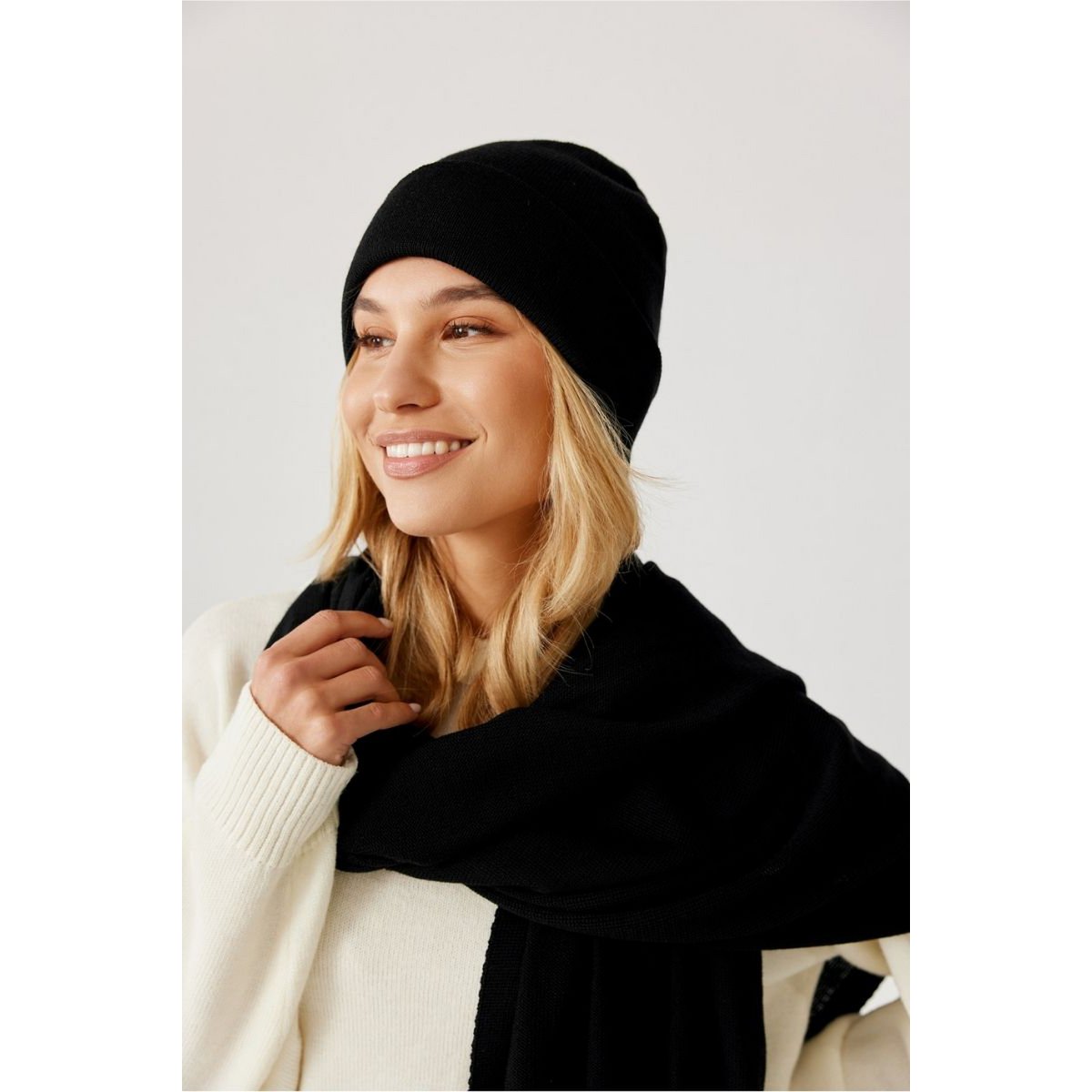 3-piece set (hat + scarf + gloves) 100% merino wool BLACK