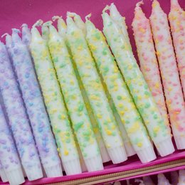 Spitzkerzen – Regenbogen-Konfetti-Zitrone