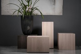 Cubo con ruedas empotrado