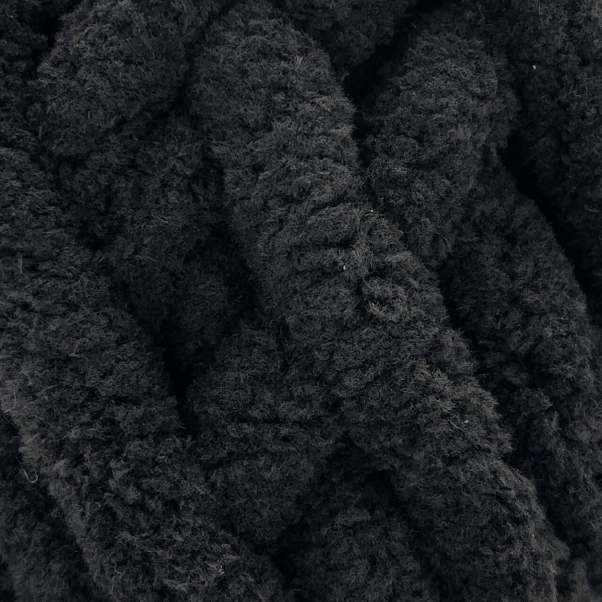 Sensy Chunky Yarn, Blanket Yarn, 7 oz, 28 Yards, Gauge 7 Jumbo