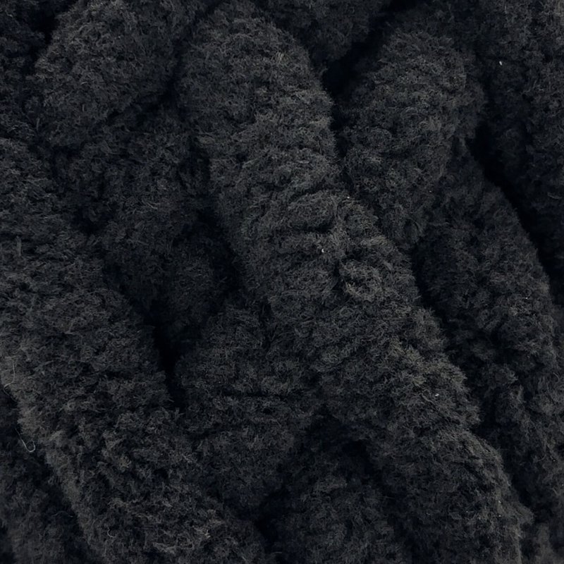 Sensy Chunky Yarn, Blanket Yarn, 7 oz, 28 Yards, Gauge 7 Jumbo