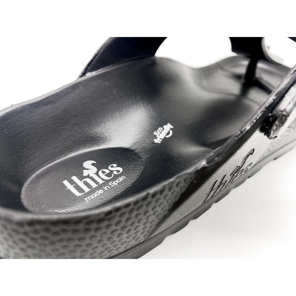 thies 1856 ® Ecofoam Thong Sandal vegan black