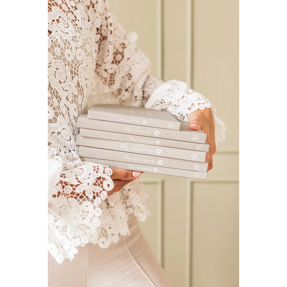 Fyllbooks Mein Schwangerschaftsbesuchsbuch – Leinen Beige