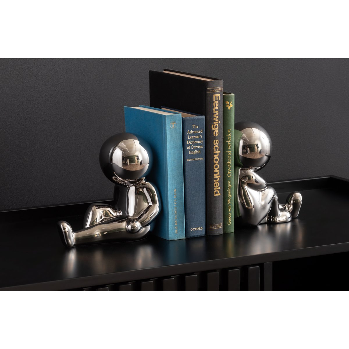 Bookend Joey