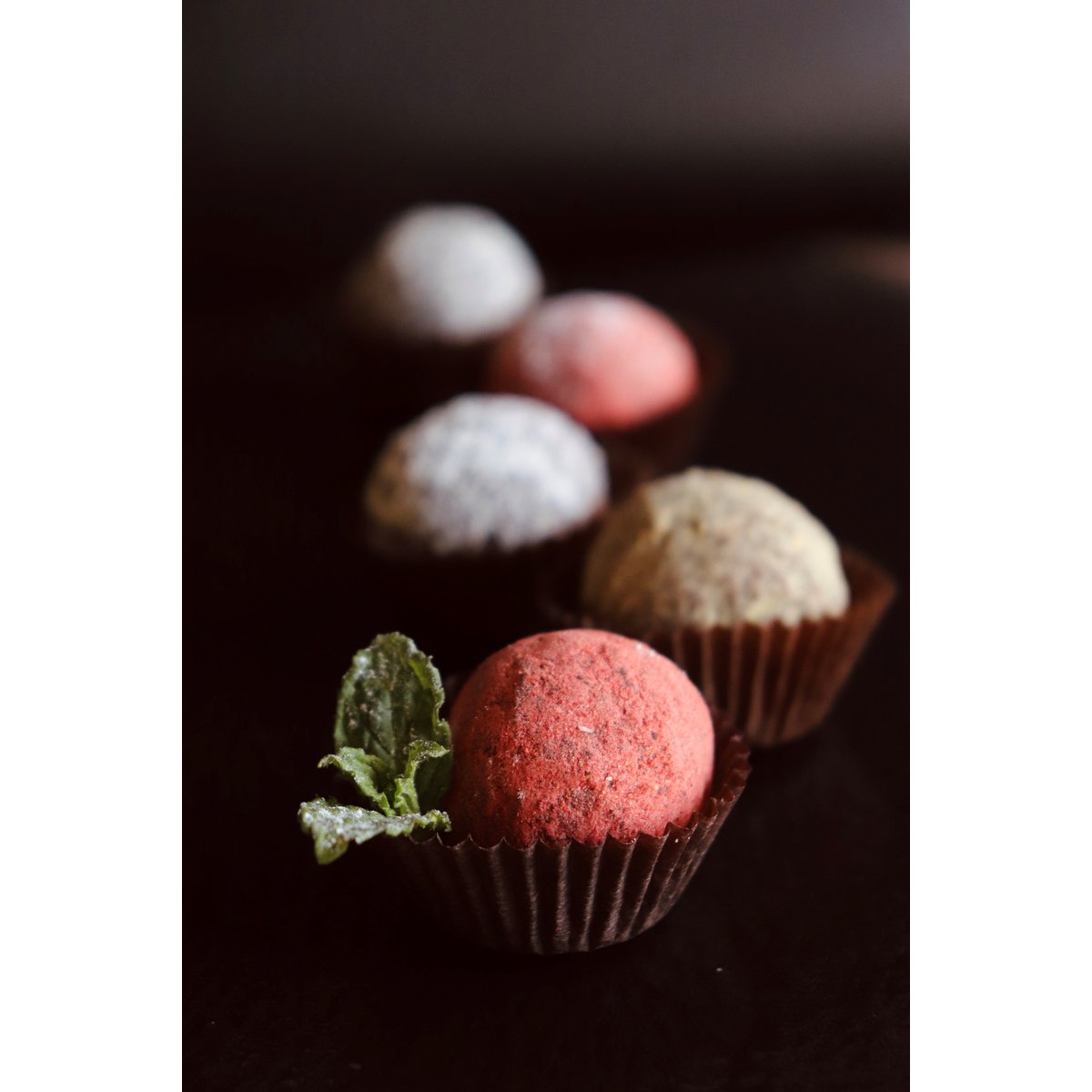 Luxury box Premium Organic Chocolate Truffles 135g