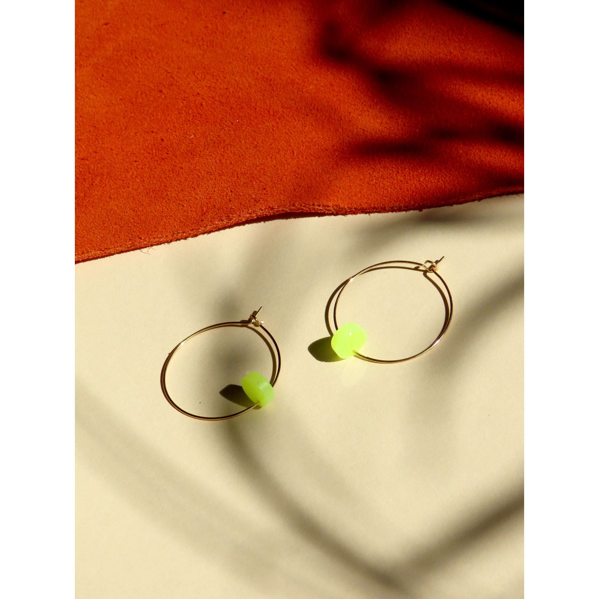 Neon yellow dots hoops made of stainless steel