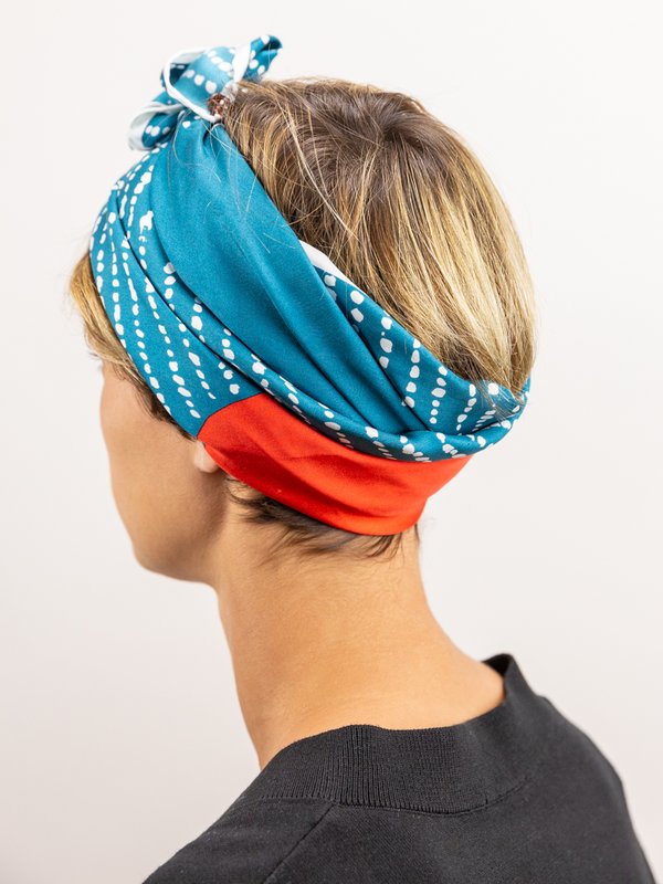 Foulard quadrato in seta 90x90 cucito a mano
